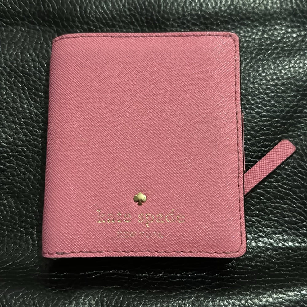 Kate Spade Wallet - Picture 4 of 10